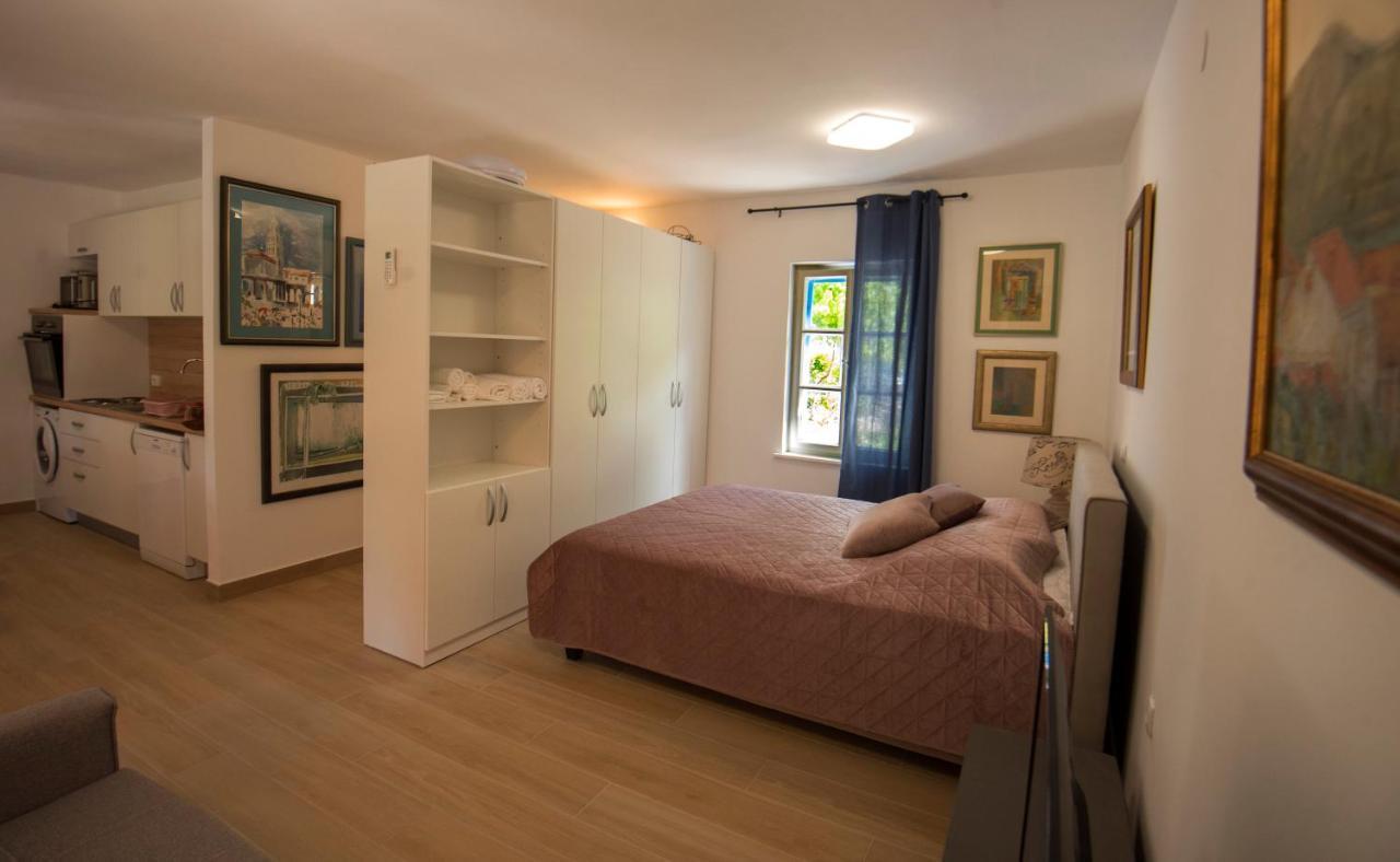 Studio Apartman Roza Ston Kültér fotó